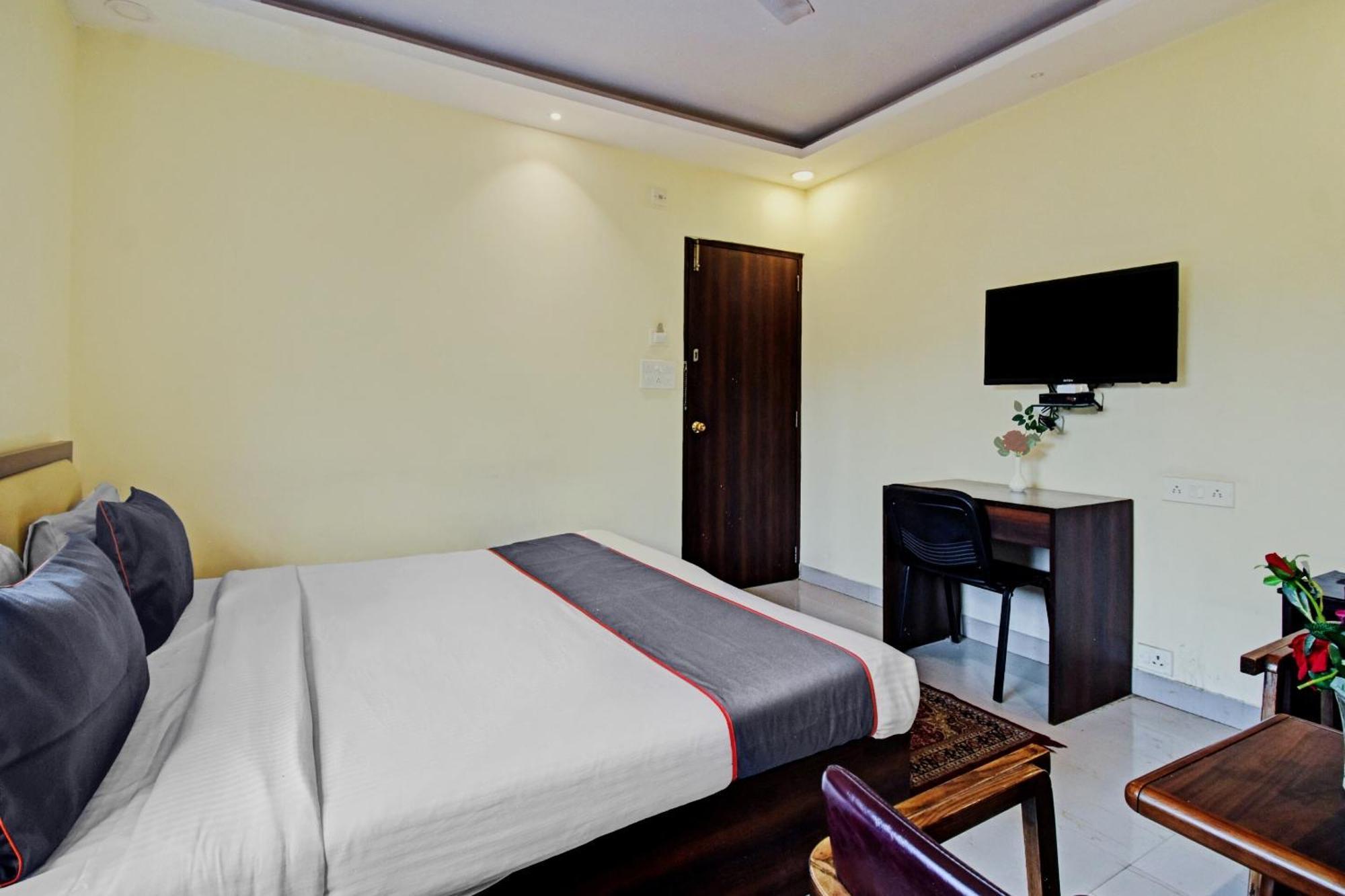 Collection O Motisarai Hotel Calcutta Buitenkant foto