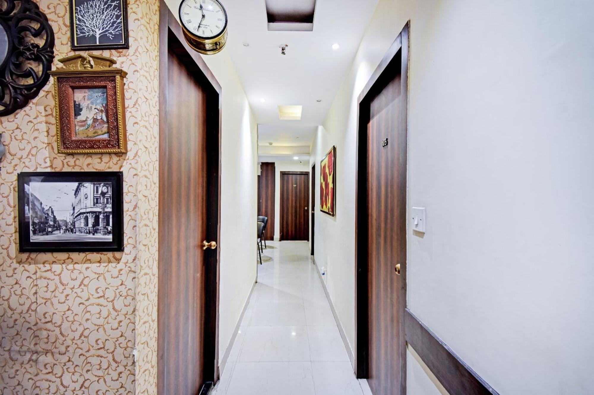 Collection O Motisarai Hotel Calcutta Buitenkant foto