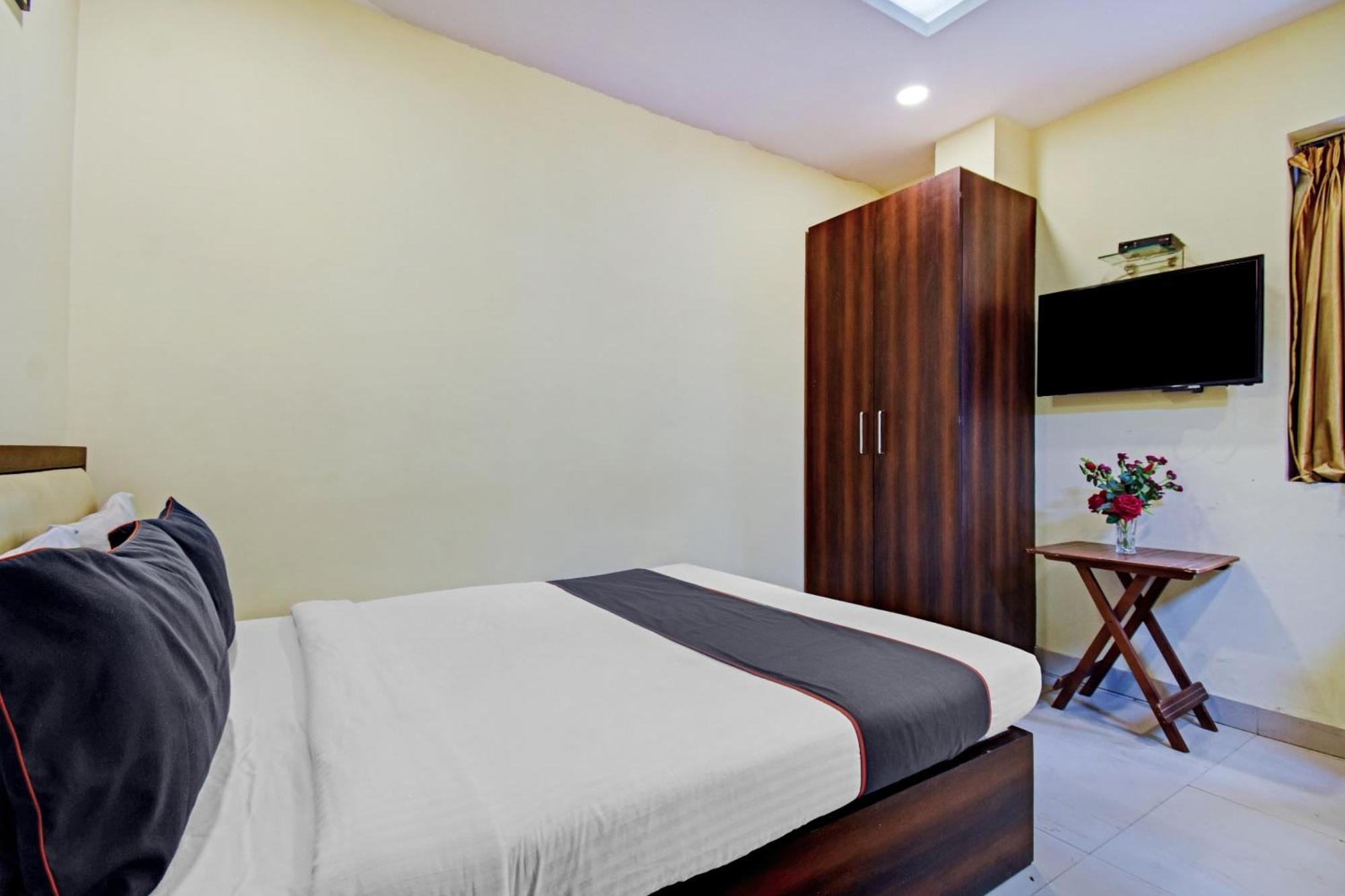 Collection O Motisarai Hotel Calcutta Buitenkant foto