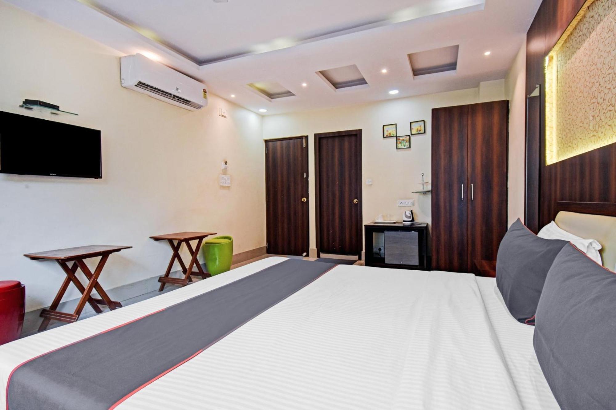 Collection O Motisarai Hotel Calcutta Buitenkant foto