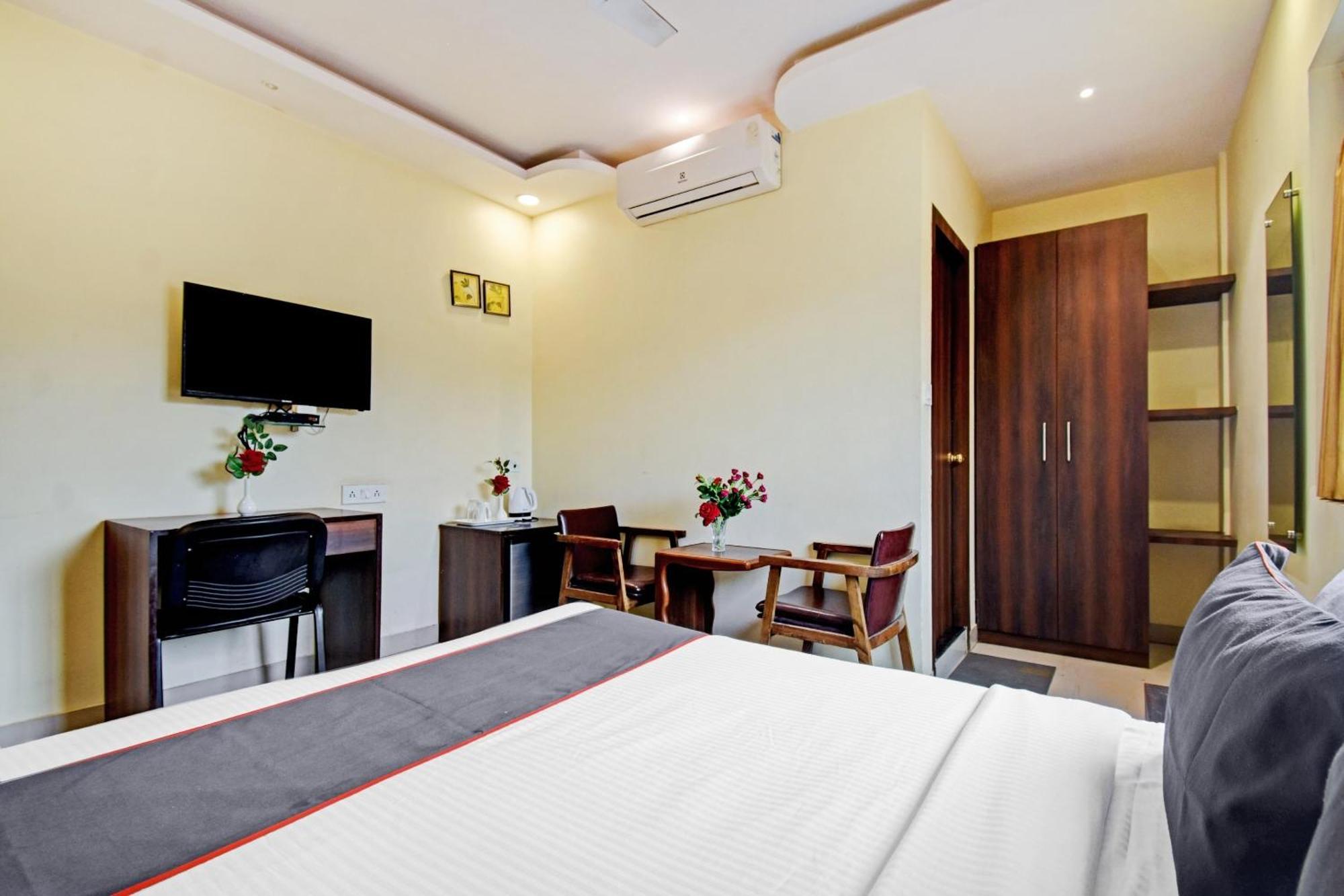 Collection O Motisarai Hotel Calcutta Buitenkant foto