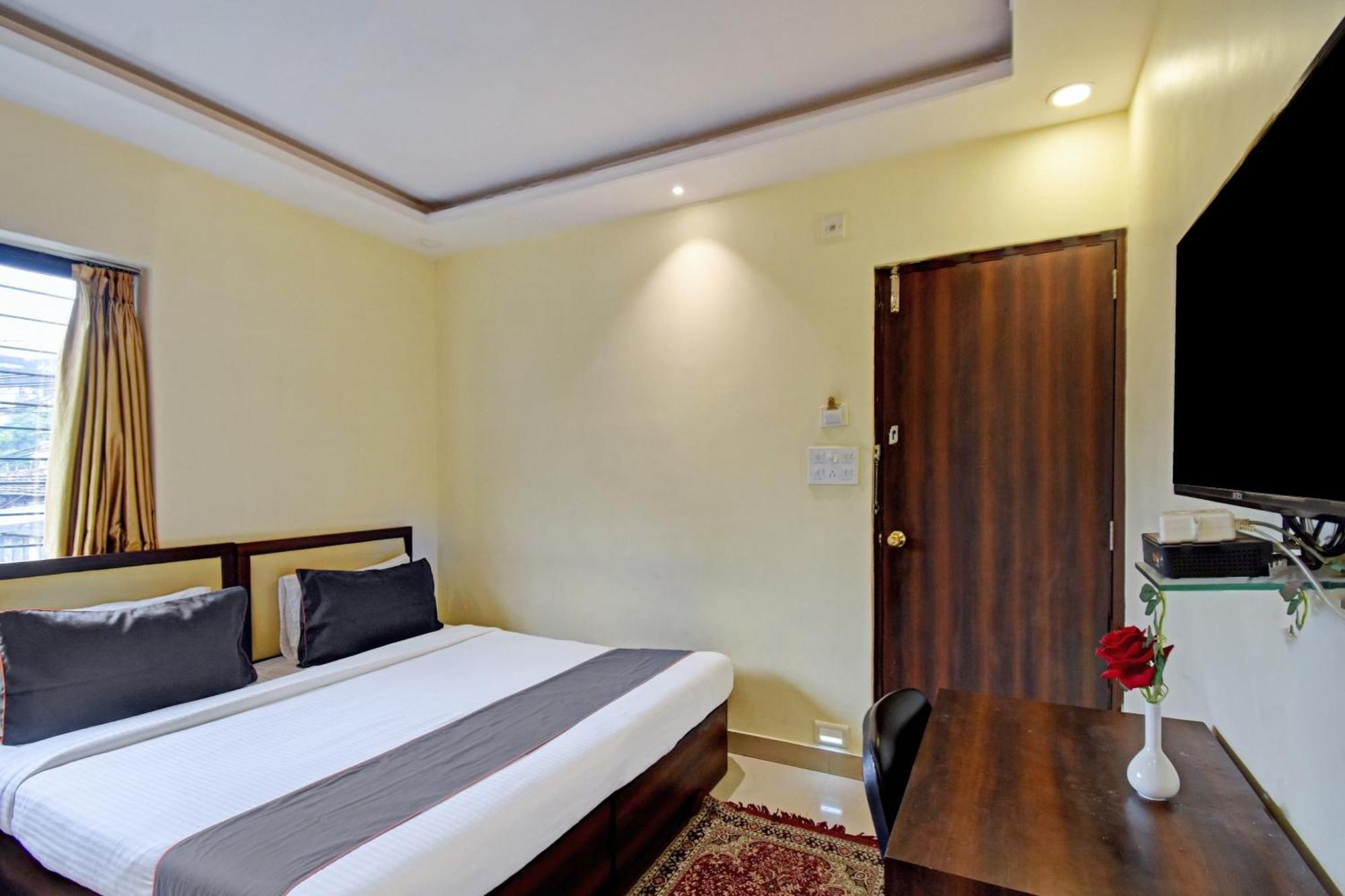 Collection O Motisarai Hotel Calcutta Buitenkant foto