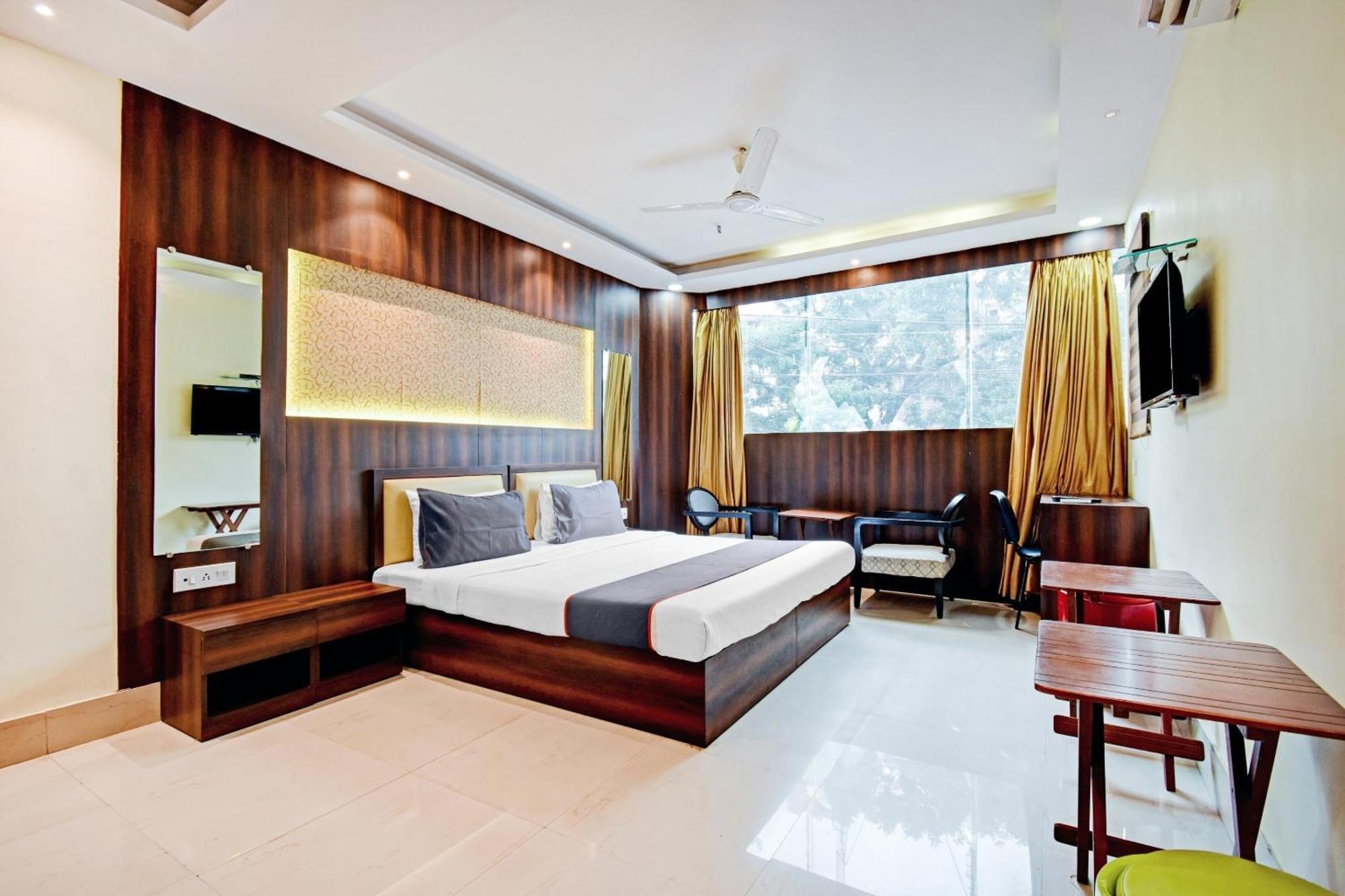 Collection O Motisarai Hotel Calcutta Buitenkant foto