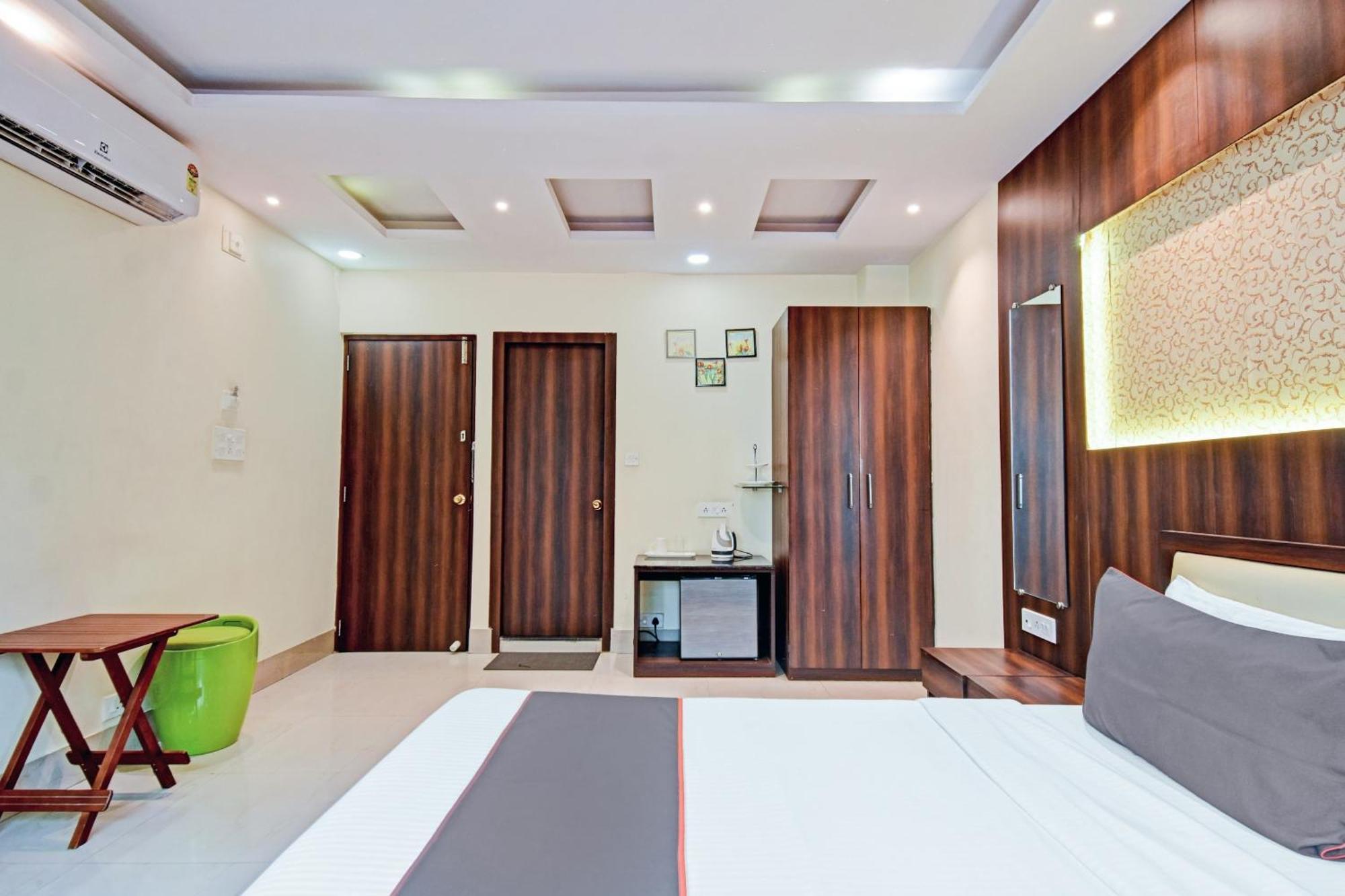 Collection O Motisarai Hotel Calcutta Buitenkant foto